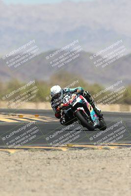 media/Apr-20-2025-CVMA (Sun) [[39090e8767]]/Race 11-500-350 Supersport (Holeshot)/